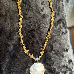 Tiger Eye Chip Necklace with Mother-of-Pearl Pendant - Brown